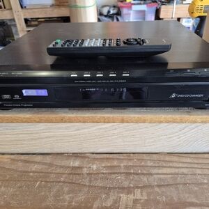 Sony Black DVD/CD/SACD Changer with Remote